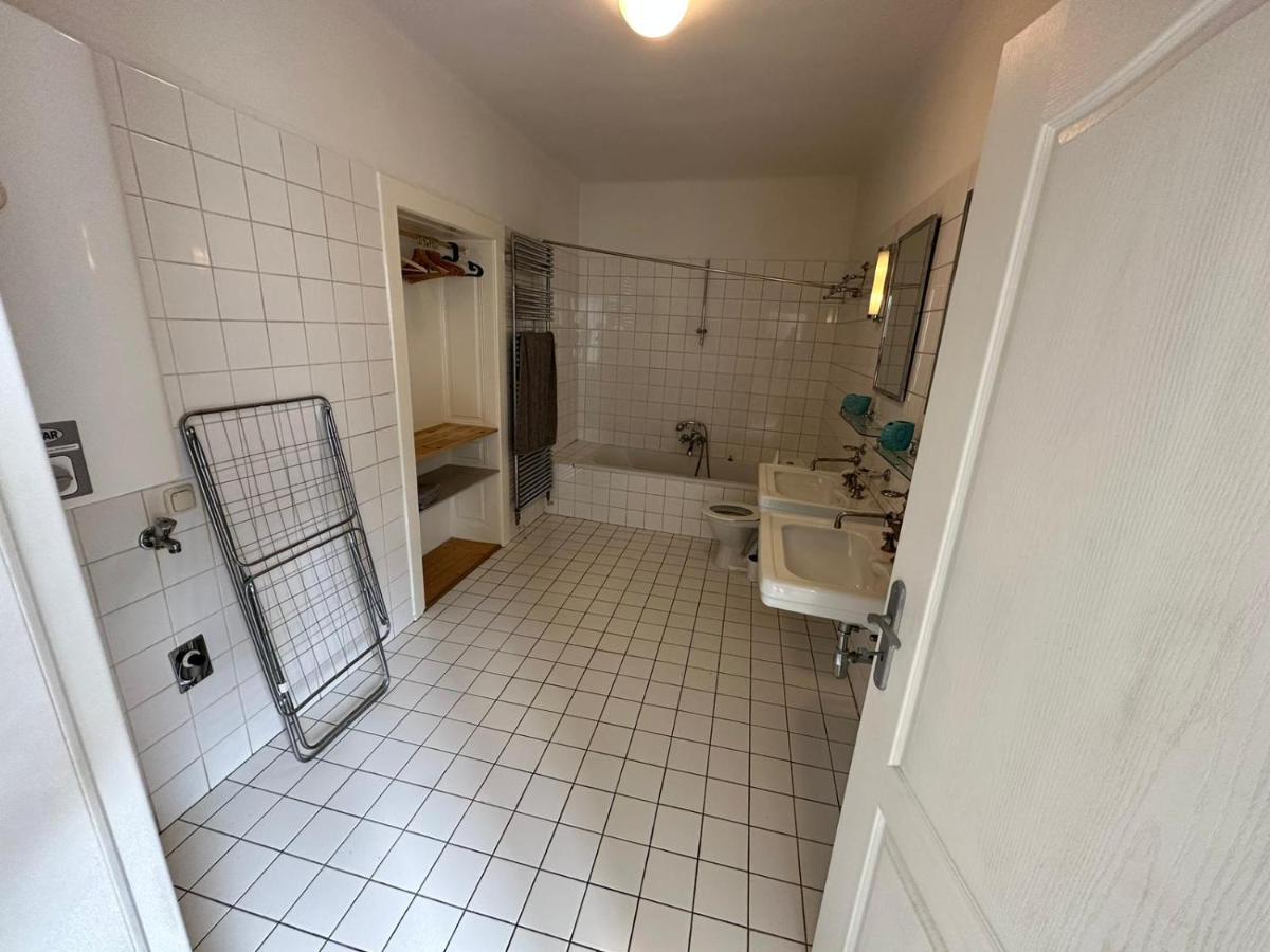 Central Plaza Family Apartment 2 Bedroom Bruckneudorf Esterno foto