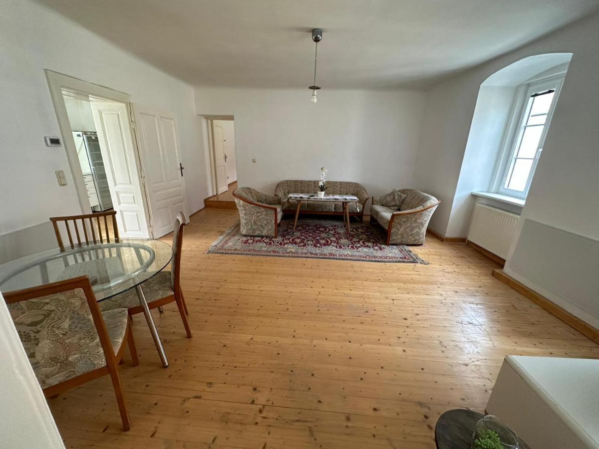 Central Plaza Family Apartment 2 Bedroom Bruckneudorf Esterno foto