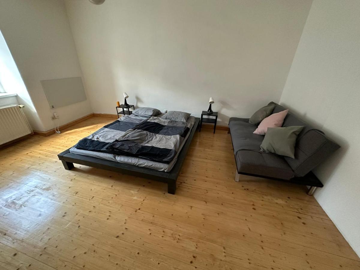 Central Plaza Family Apartment 2 Bedroom Bruckneudorf Esterno foto